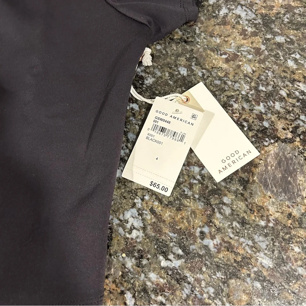 NWT Good American BLACK Sculpt Cropped Swim Top Sz 4 XL